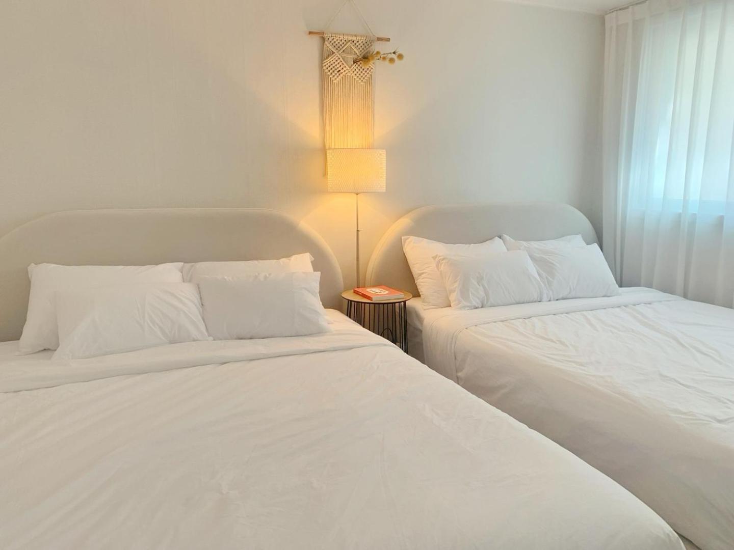 Modernstay Hongdae#mangwon Local Market 10mins, Hongdae, Airport Bus, Hanriver Park 10min,family *