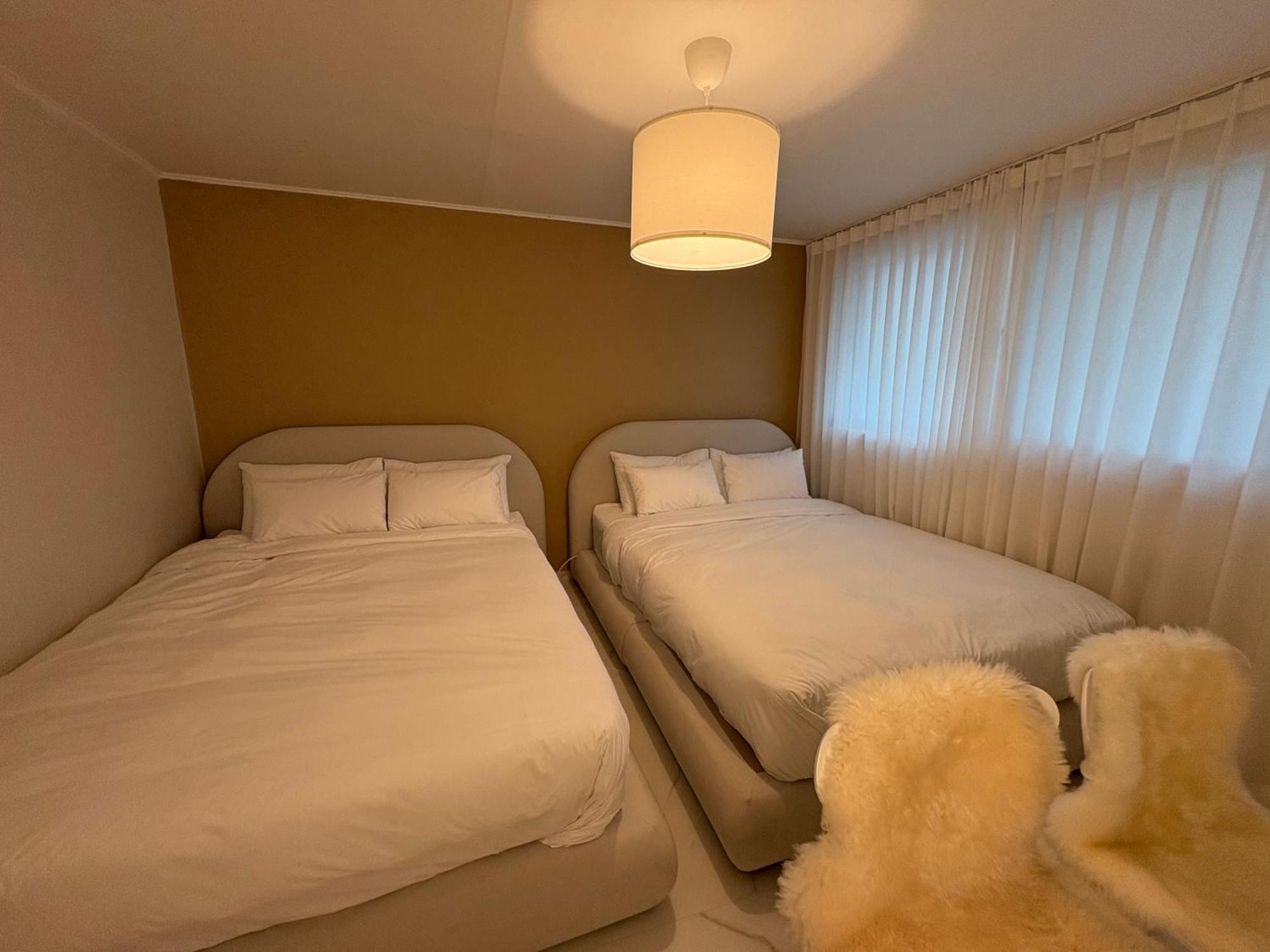 Modernstay Hongdae#mangwon Local Market 10mins, Hongdae, Airport Bus, Hanriver Park 10min,family *