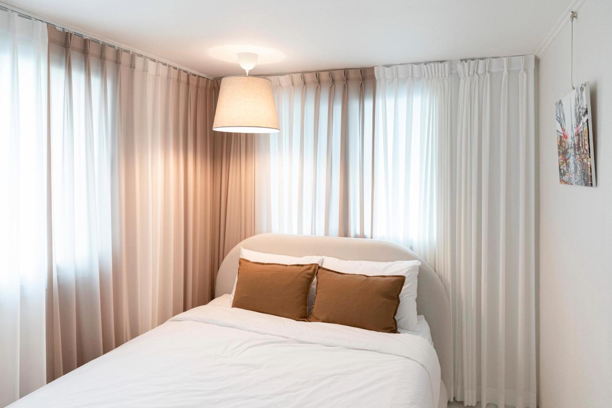 Appartement Modernstay Hongdae#mangwon Local Market 10mins, Hongdae, Airport Bus, Hanriver Park 10min,family