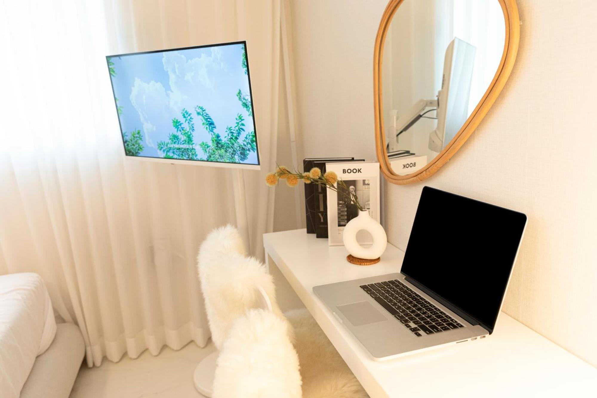 Appartement Modernstay Hongdae#mangwon Local Market 10mins, Hongdae, Airport Bus, Hanriver Park 10min,family