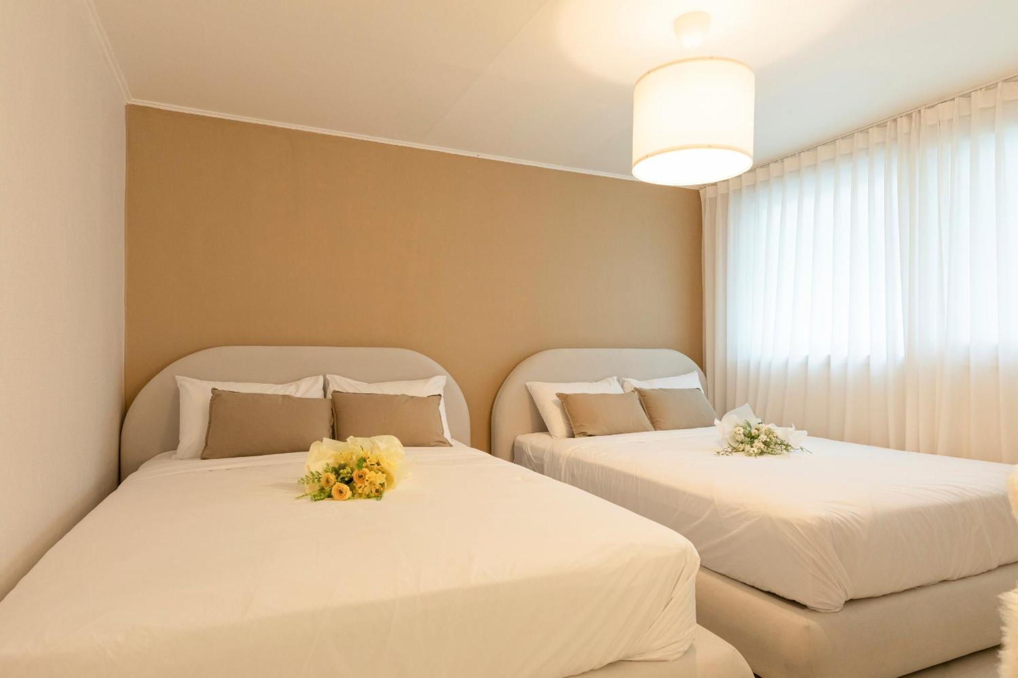 Modernstay Hongdae#mangwon Local Market 10mins, Hongdae, Airport Bus, Hanriver Park 10min,family Appartement Séoul